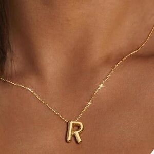 BRAND NEW, STILL IN THE PACKAGE Trendy Bubble Initial Charm and Necklace, “R”